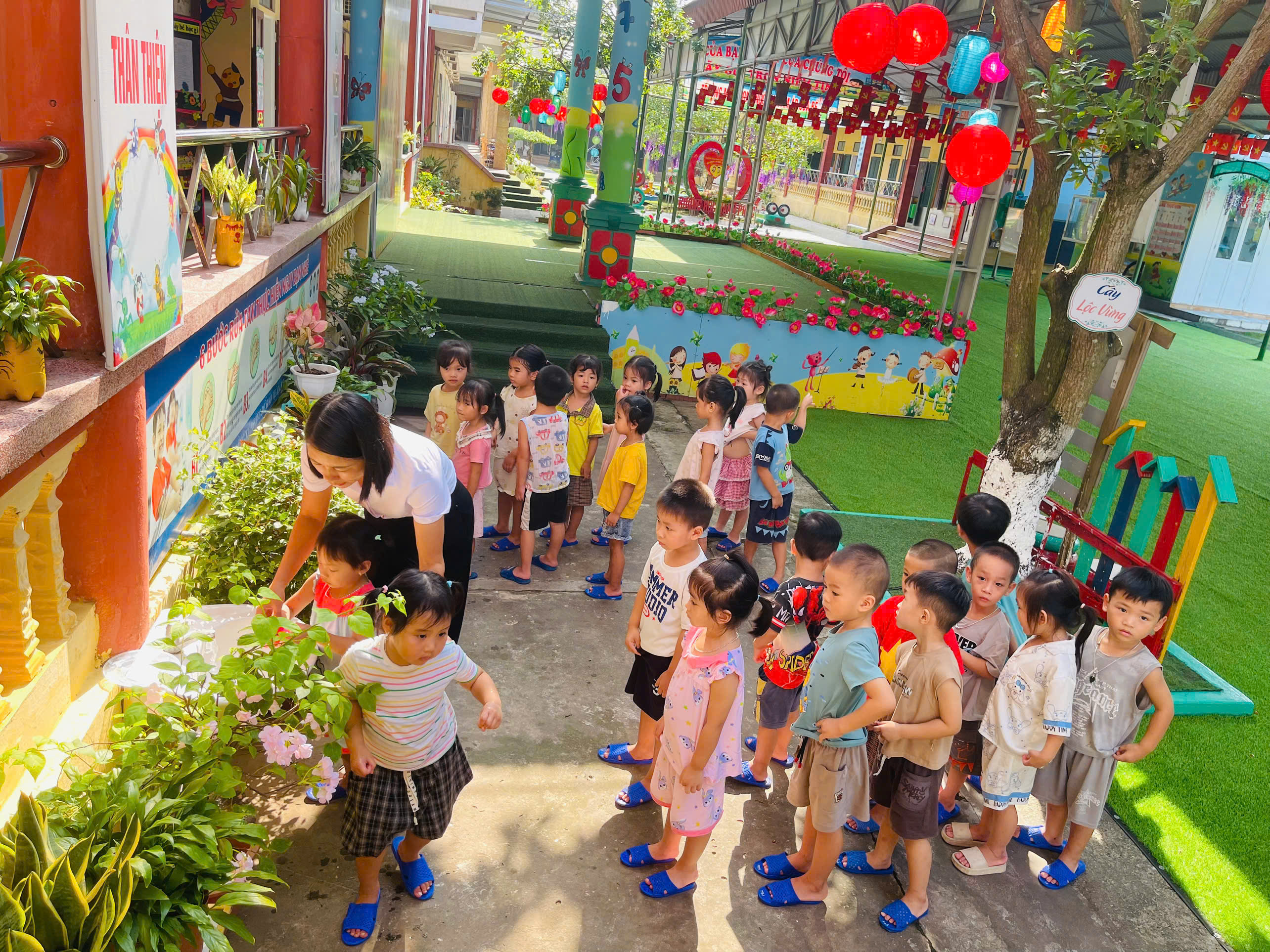 Mỗi ngày đến trường là một ngày vui – nơi trẻ được yêu thương, chăm sóc và lớn lên trong những điều tốt đẹp nhất!