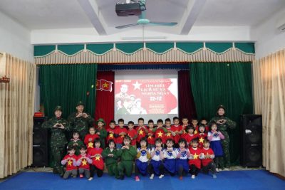 Cô và bé tự hào về quê hương, đất nước, nhớ ơn Bác Hồ kính yêu!