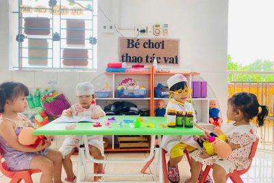 Khám phá thế giới qua hoạt động chơi – tập theo ý thích của nhóm trẻ 24-36 THA2