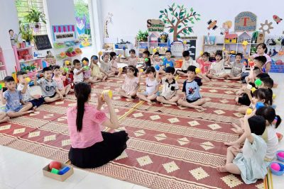 Ngày học đầu tiên sau khai giảng – Những bài học nhỏ, những bước trưởng thành đầu tiên của các bé trường mầm non A Nghĩa Hưng