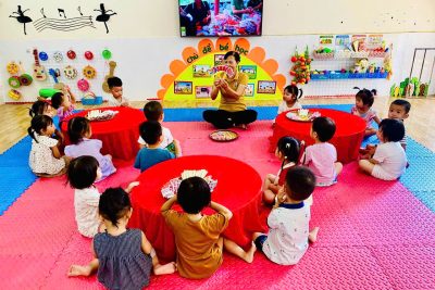 Rộn ràng sắc màu Trung thu của các bé khối nhà trẻ