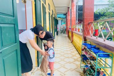 Rèn nề nếp cho trẻ trước thềm năm học mới tại trường Mầm non Nghĩa Trung