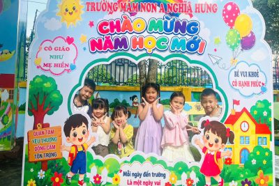 Tháng 8 của cô giáo Mầm non A Nghĩa Hưng: Khi đi điểm danh chỉ thấy… Cô, nhưng lớp học vẫn “xuất thần” biến hình!