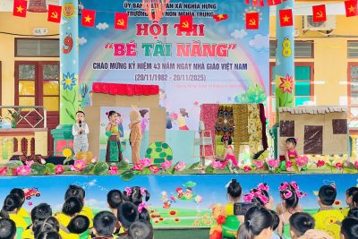 Thi Bé kể chyện hát hay