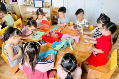 Hạn chế cho trẻ sử dụng điện thoại- tăng hoạt động trải nghiệm cho trẻ